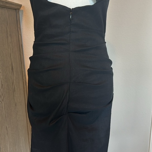 Nicole Miller: Fitted Linen Midi Dress - Picture 8 of 12